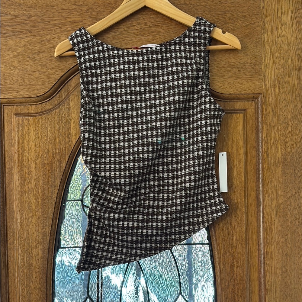 Lisa Says Gah Brown & White Checked Asymmetric Tank - Picture 6 of 8